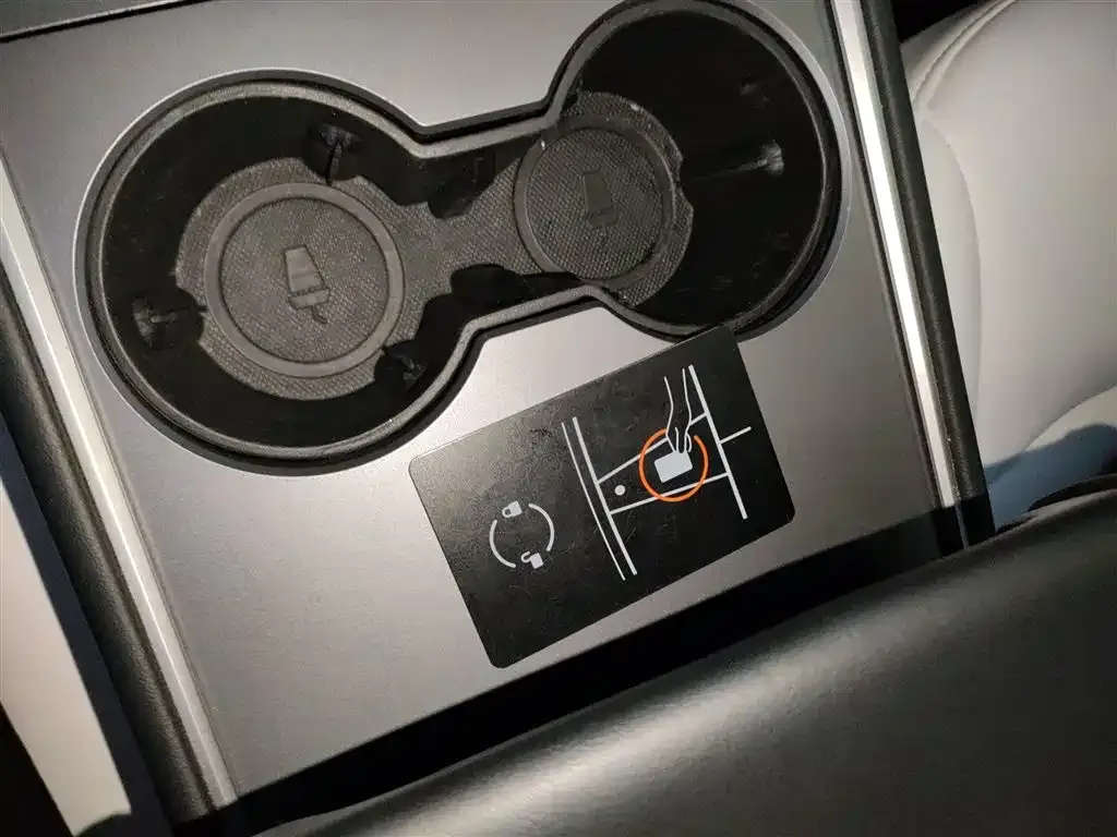 Tesla Model Y 2022 из CN, фото 3