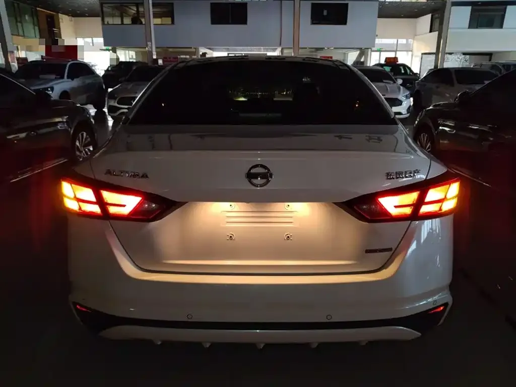 Nissan Teana 2022 из CN, фото 8