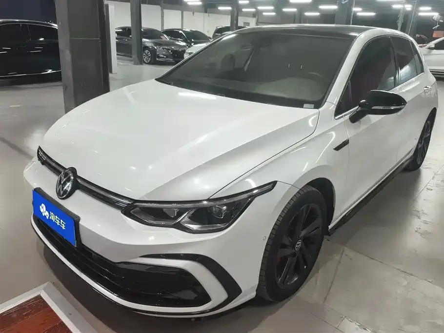 Volkswagen Golf 2024 из CN, фото 1