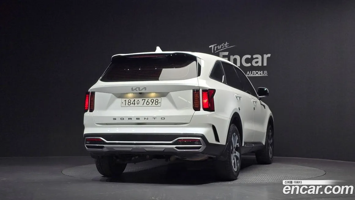 Kia Sorento — фото 5