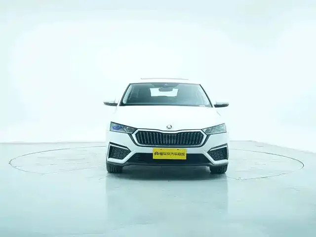 Skoda Octavia — фото 3