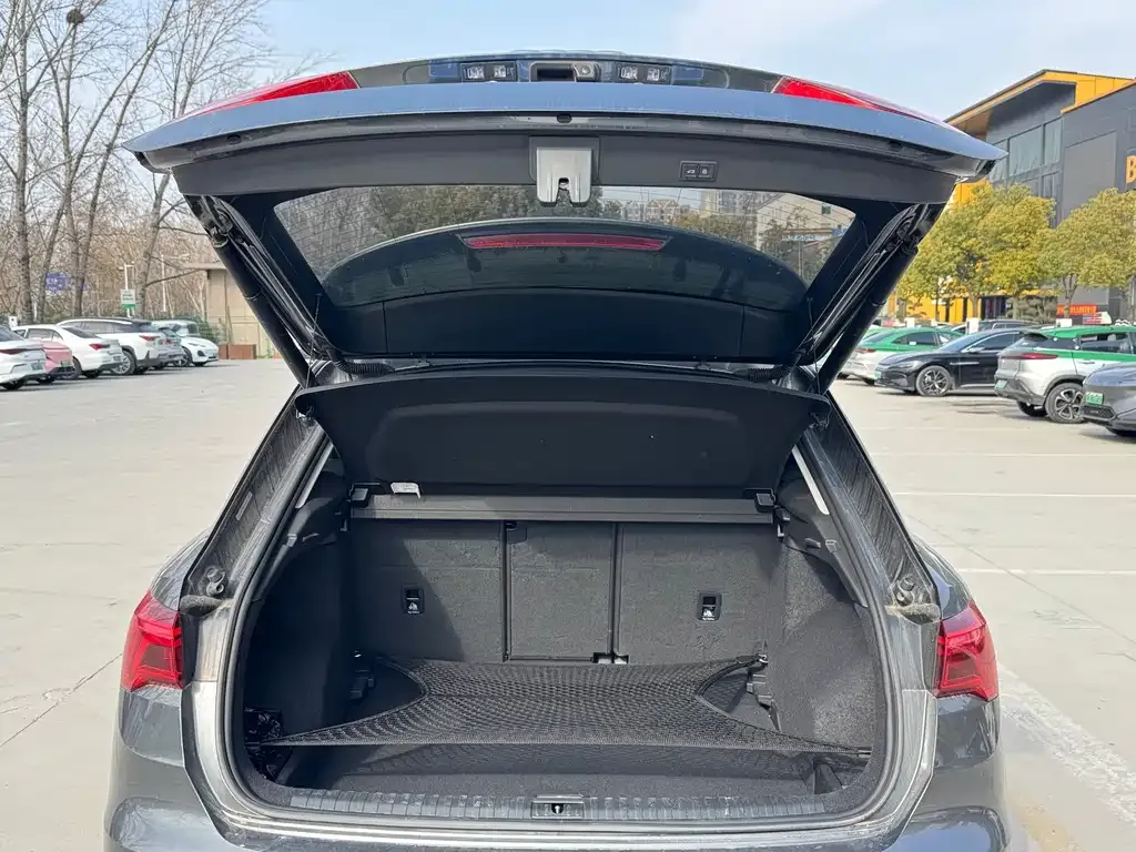 Audi Q3 2022 из CN, фото 10