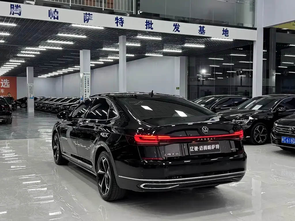 Volkswagen Passat 2024 из CN, фото 4