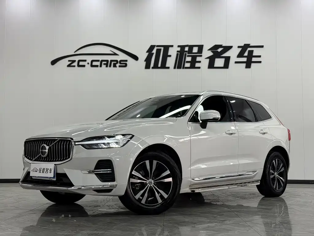 Volvo XC60 2023 из CN, фото 1