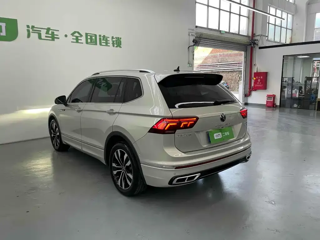 Volkswagen Tiguan L 2021 из CN, фото 4