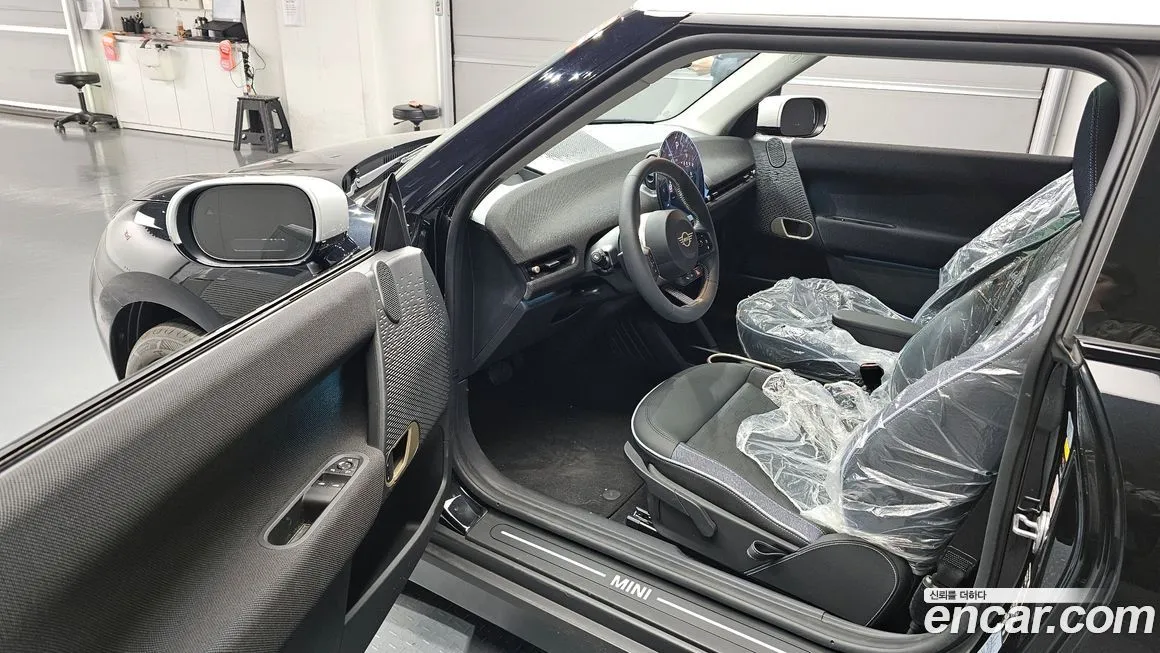 Mini Cooper 2024 из KR, фото 8
