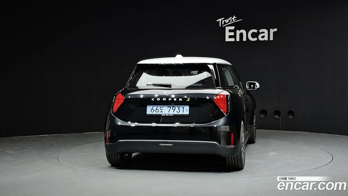 Mini Cooper 2024 из KR, фото 4