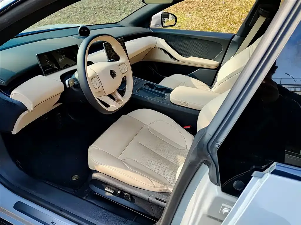 NIO ET5T 2024 из CN, фото 4