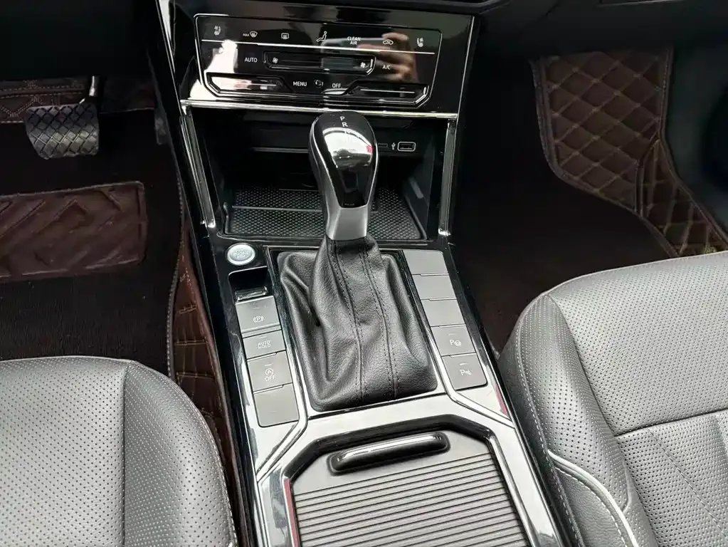 Volkswagen Passat — фото 2