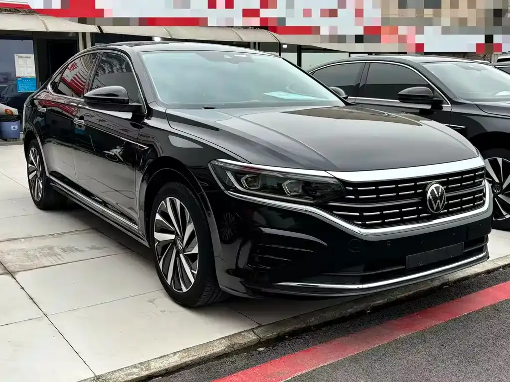 Volkswagen Passat — фото 7