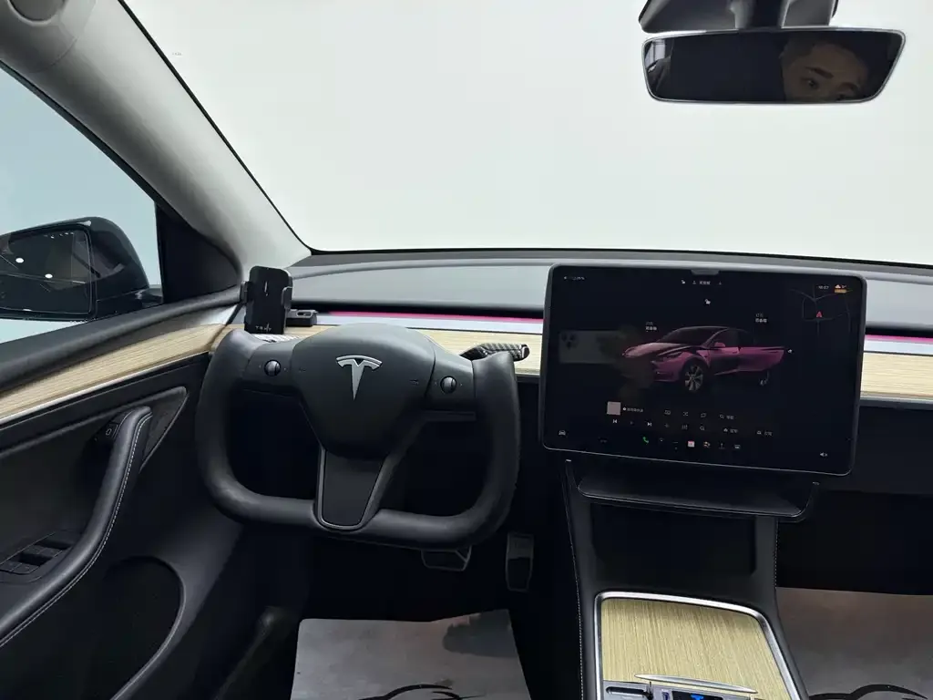 Tesla Model Y 2023 из CN, фото 3
