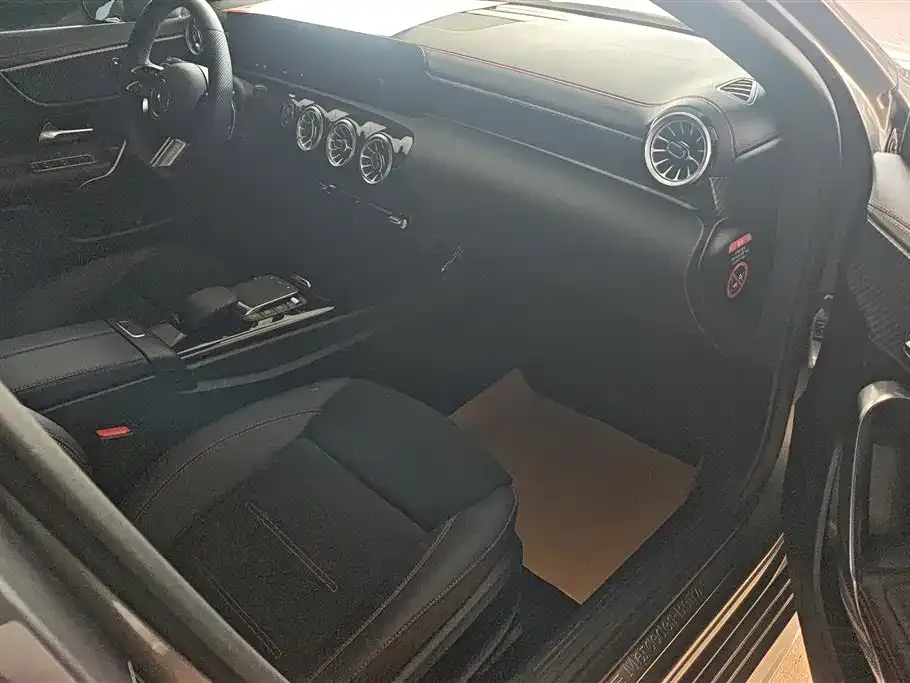 Mercedes-Benz A-Class 2023 из CN, фото 3