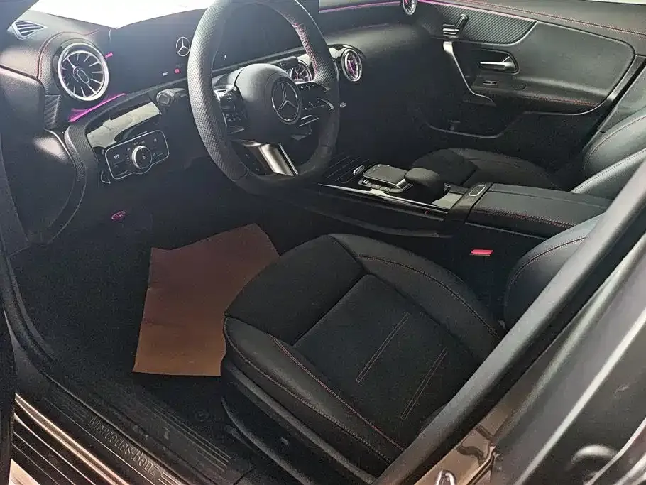 Mercedes-Benz A-Class 2023 из CN, фото 8