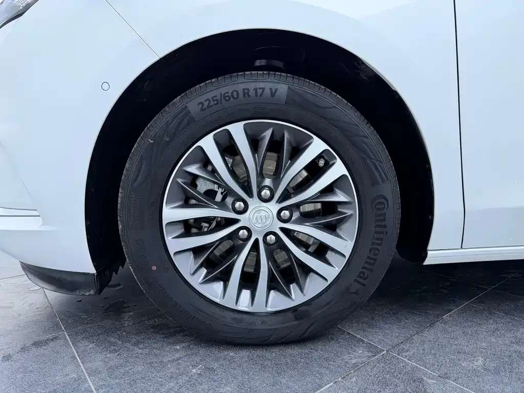 Buick GL8 2021 из CN, фото 10