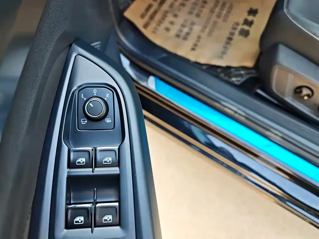 Volkswagen Passat — фото 4