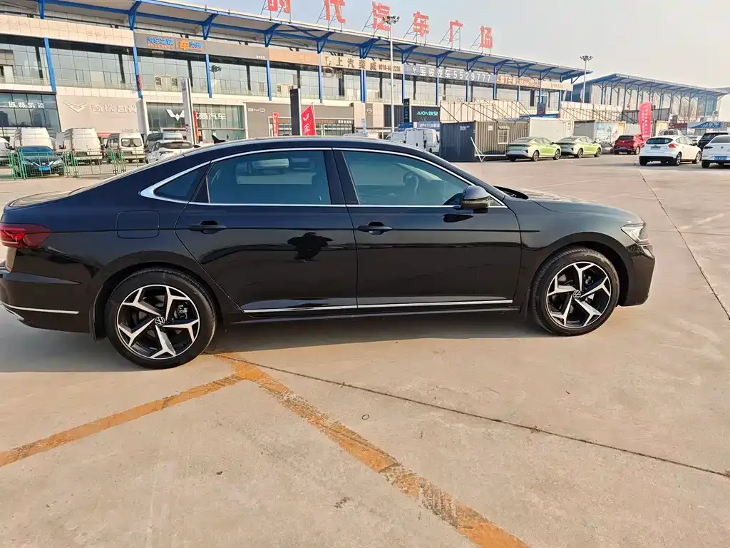 Volkswagen Passat — фото 2