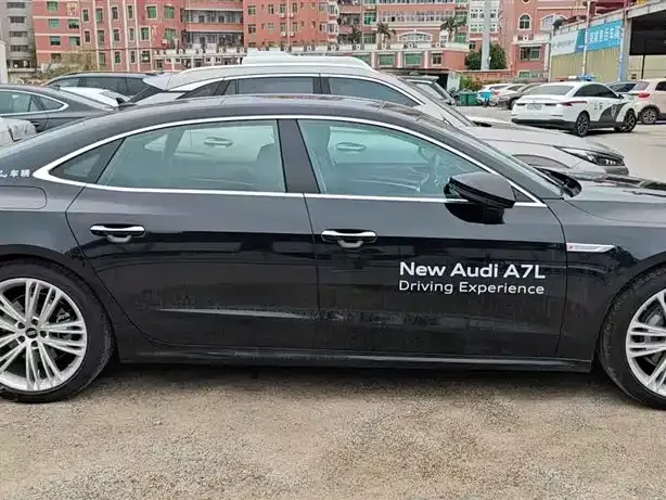 Audi A7L 2024 из CN, фото 4