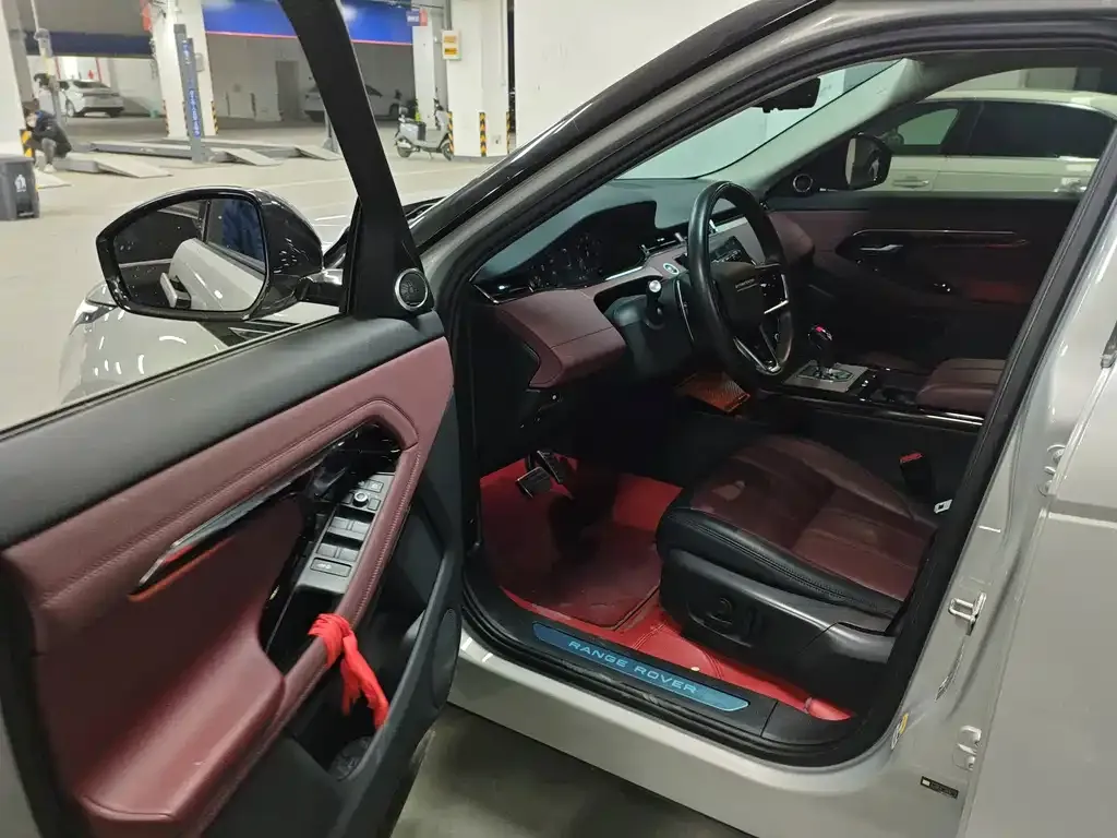 Land Rover Evoque 2024 из CN, фото 6