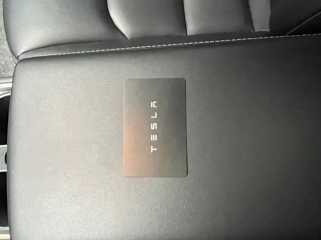 Tesla Model Y 2023 из CN, фото 7