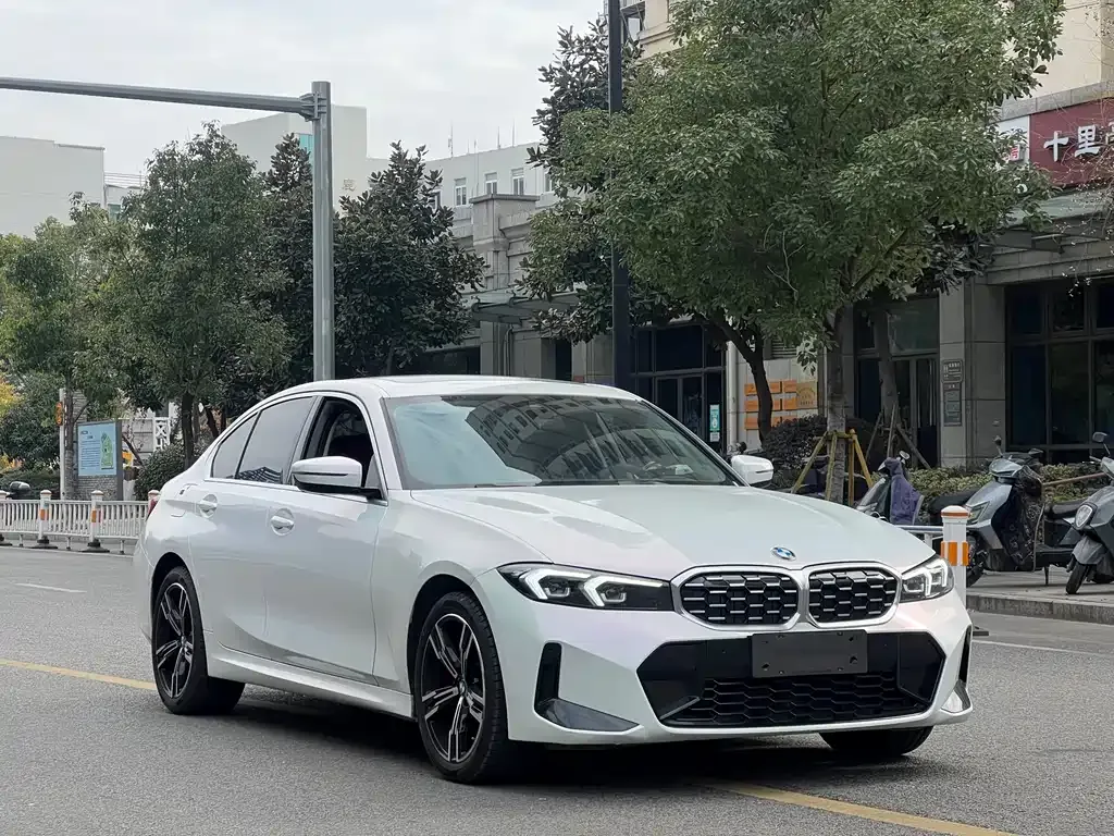 BMW 3 Series 2024 из CN, фото 5