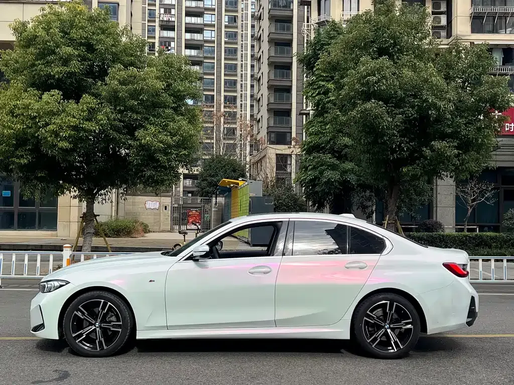 BMW 3 Series 2024 из CN, фото 9