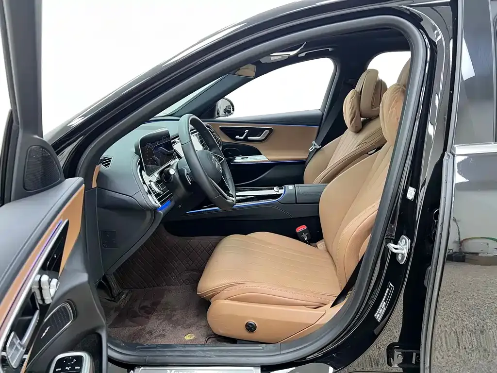 Mercedes-Benz E-Class 2025 из CN, фото 2