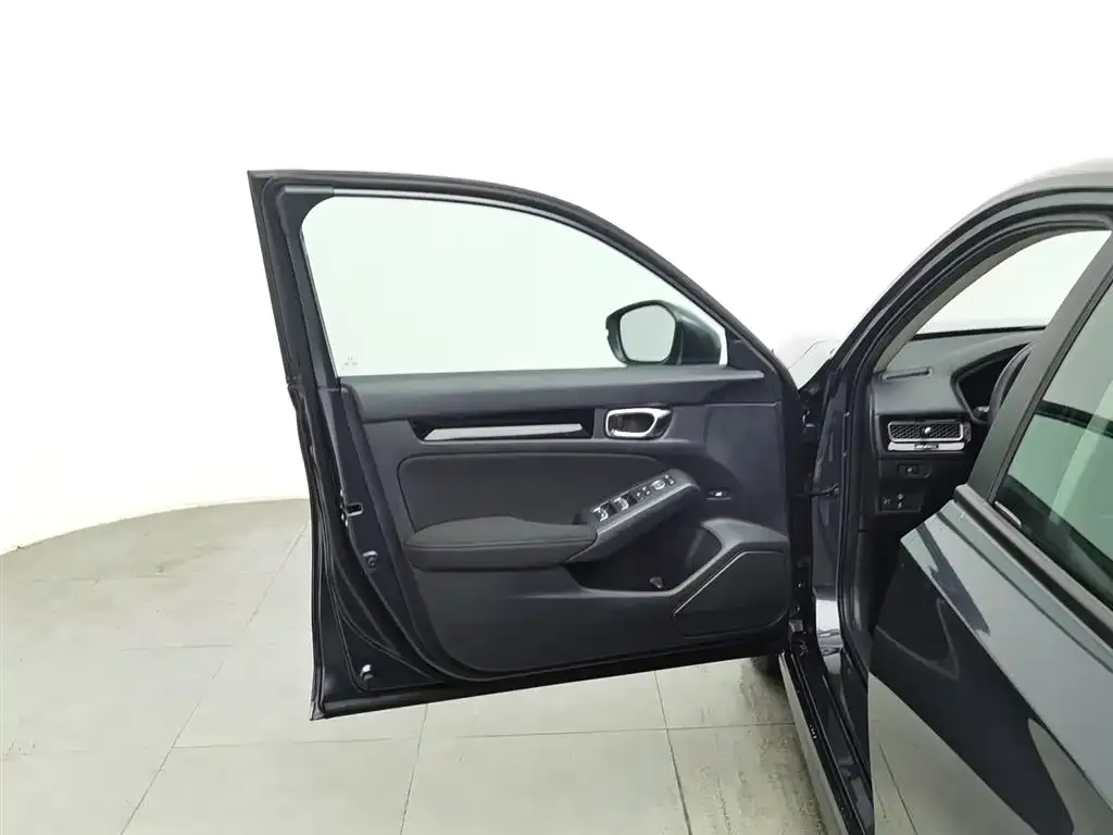 Honda Civic 2023 из CN, фото 2