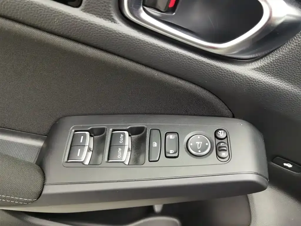 Honda Civic 2023 из CN, фото 3