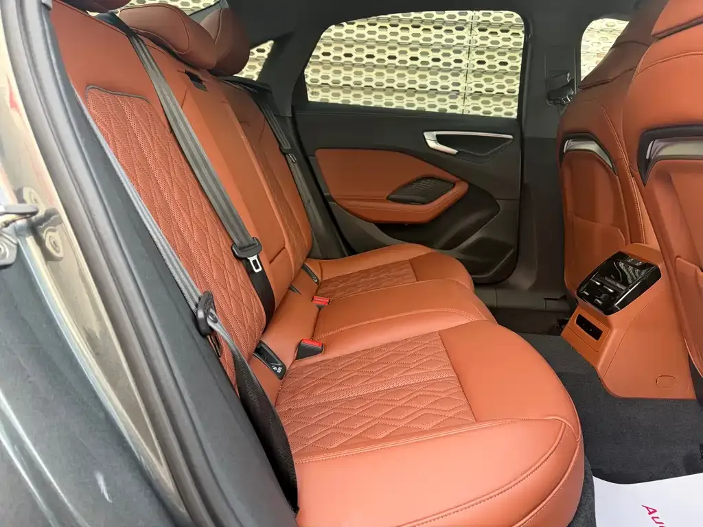 Audi A5L 2025 из CN, фото 2