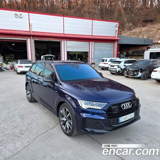 Audi Q7 2023 из KR, фото 8