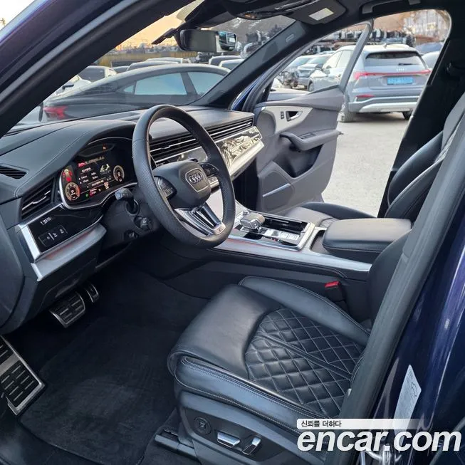 Audi Q7 2023 из KR, фото 7