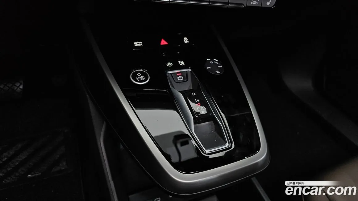 Audi Q4 e-tron 2023 из KR, фото 2