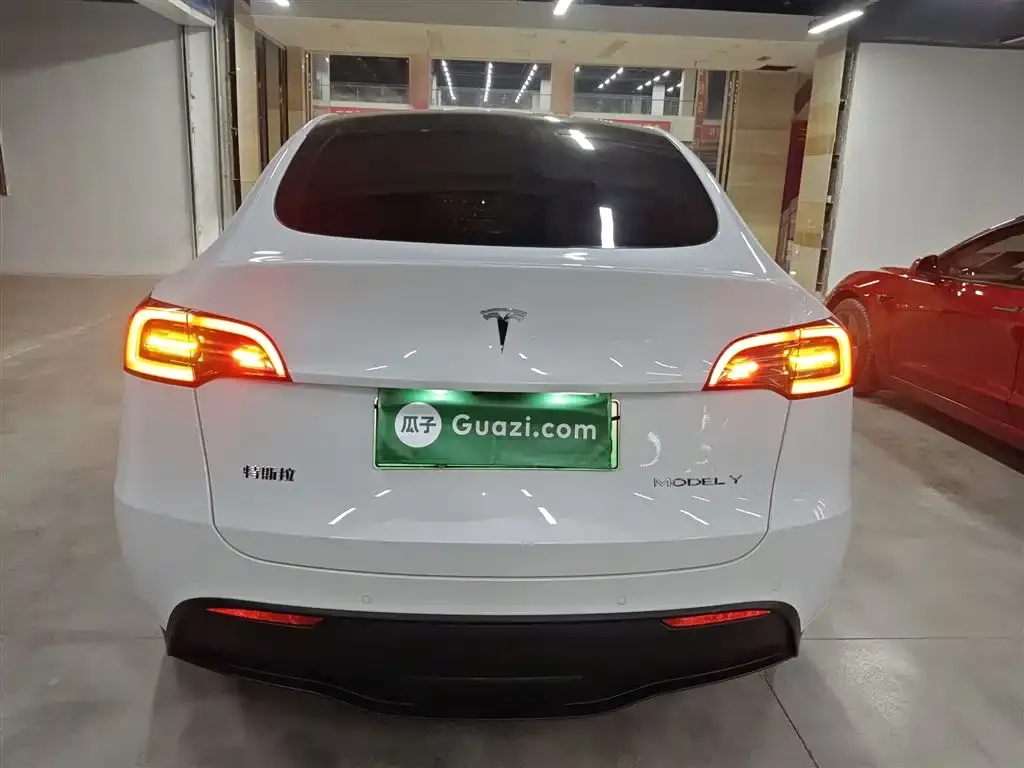 Tesla Model Y 2022 из CN, фото 2