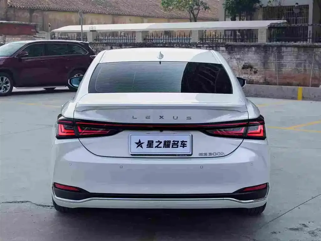 Lexus ES 2025 из CN, фото 5