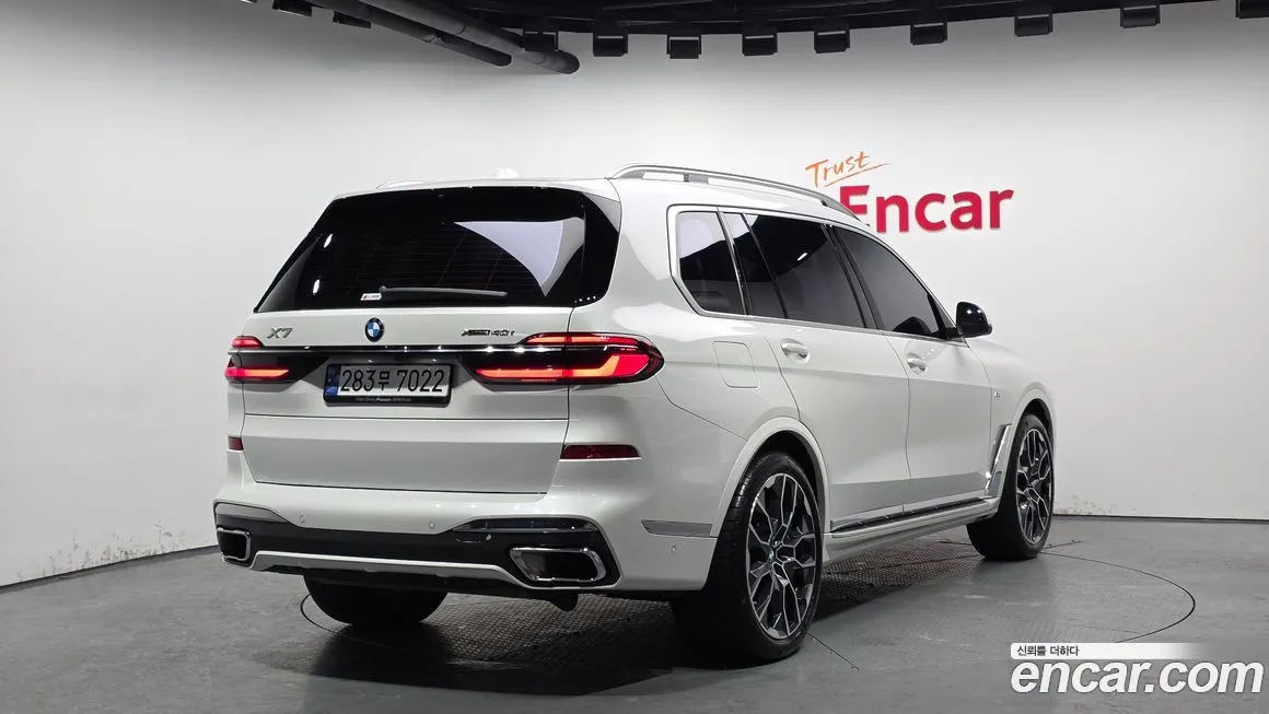 BMW X7 — фото 2