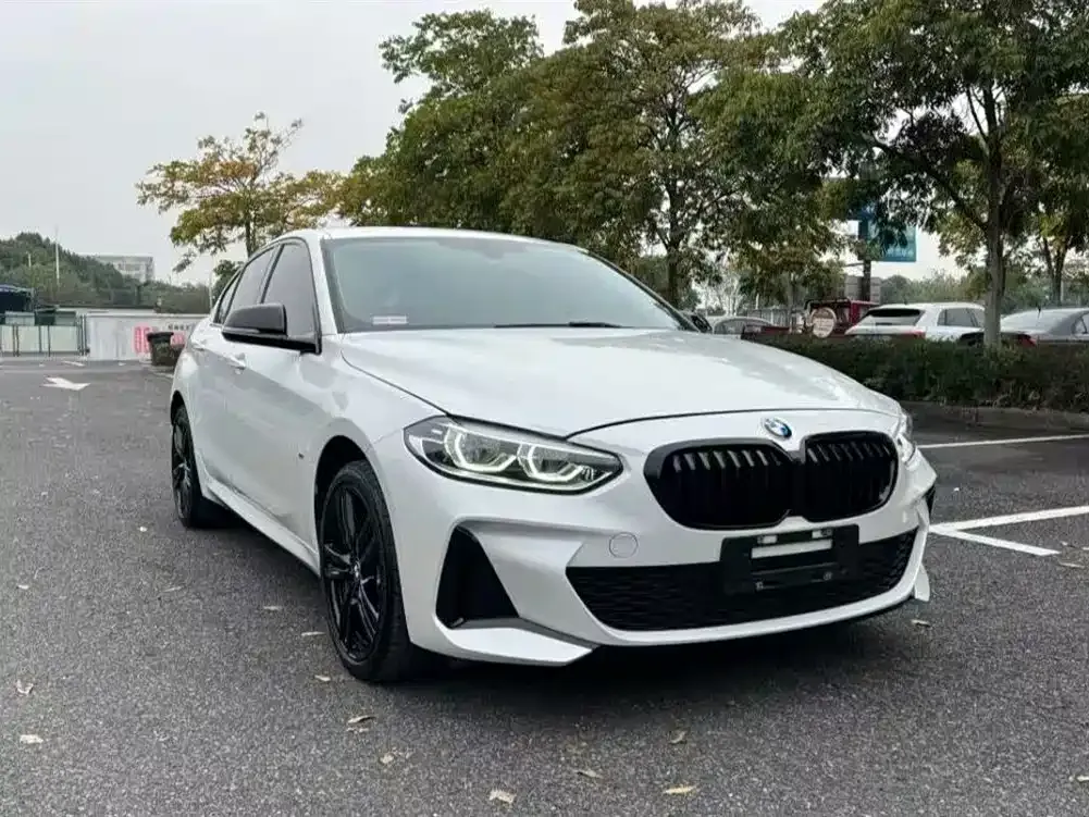 BMW 1 Series 2022 из CN, фото 9