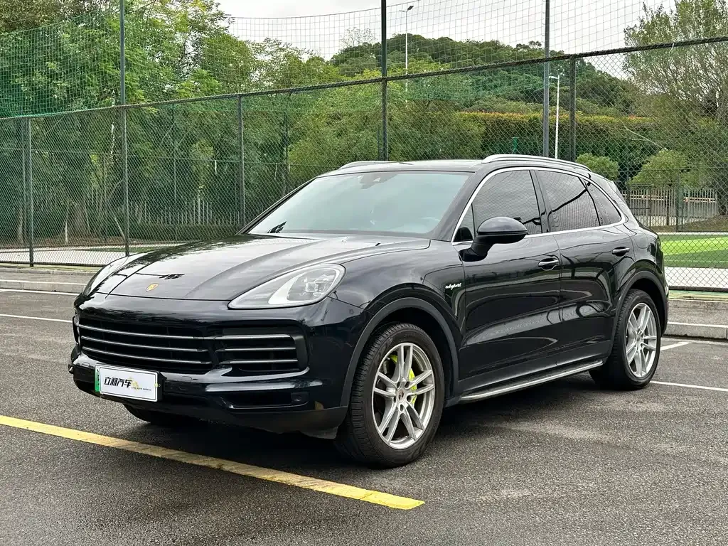 Porsche Cayenne Hybrid 2022 из CN, фото 1