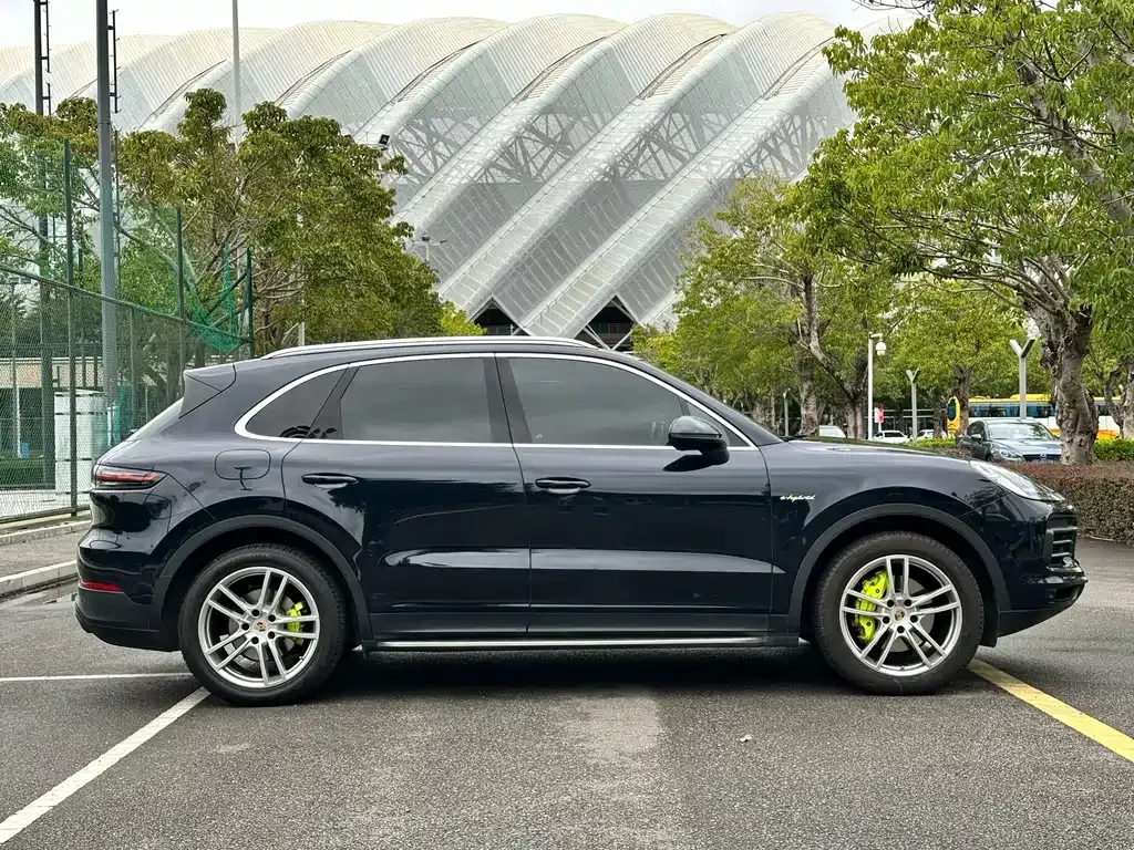 Porsche Cayenne Hybrid 2022 из CN, фото 5