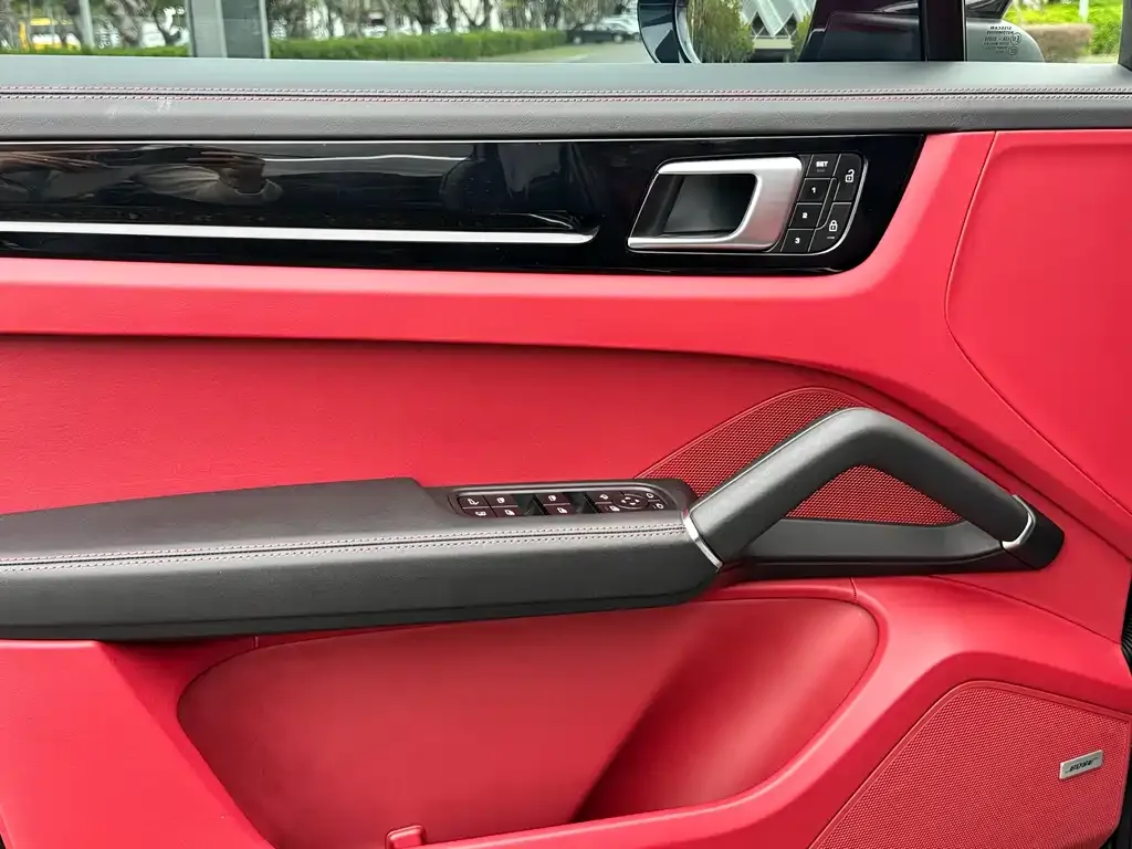 Porsche Cayenne Hybrid 2022 из CN, фото 3