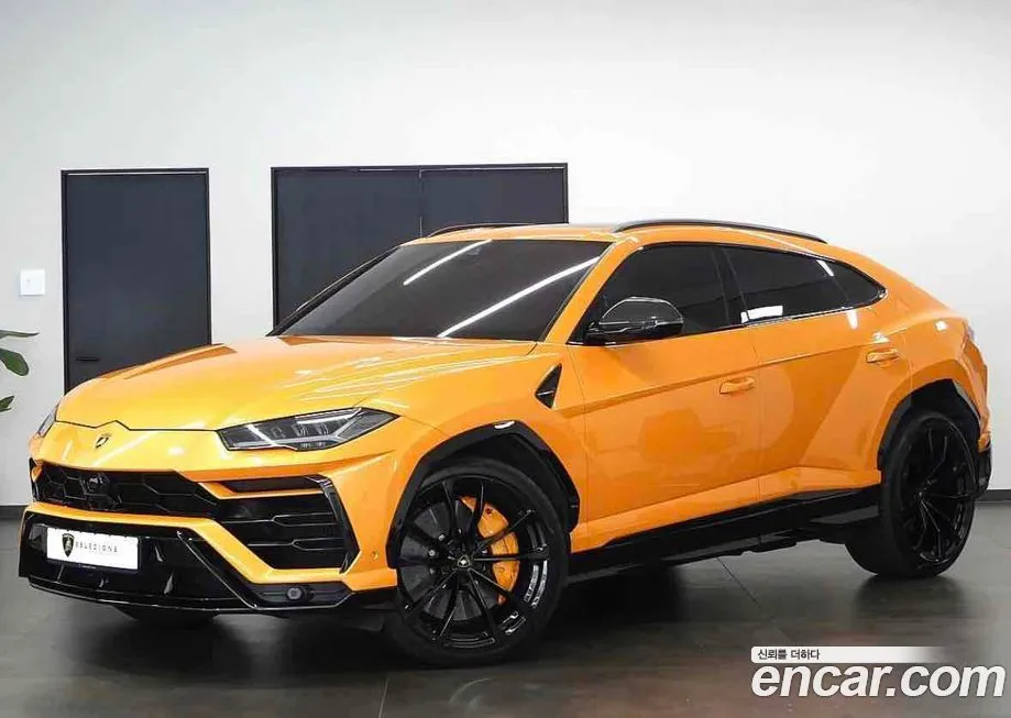 Lamborghini Urus 2022 из KR, фото 1