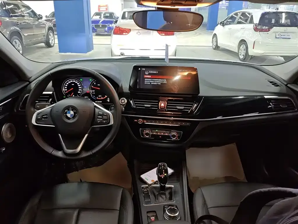 BMW 1 Series 2023 из CN, фото 8