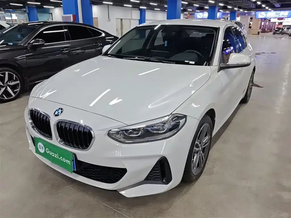 BMW 1 Series 2023 из CN, фото 10