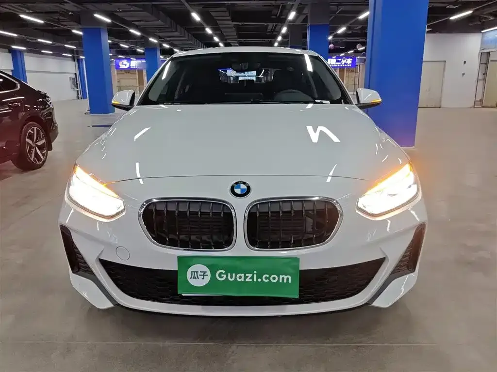 BMW 1 Series 2023 из CN, фото 6
