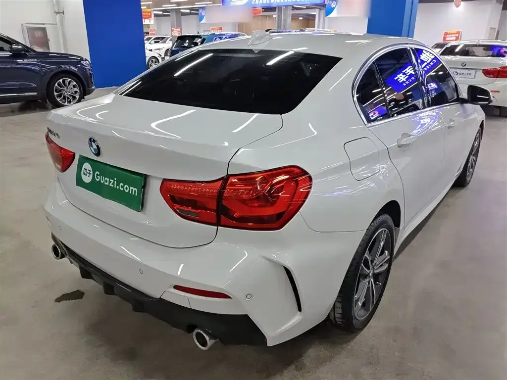 BMW 1 Series 2023 из CN, фото 7