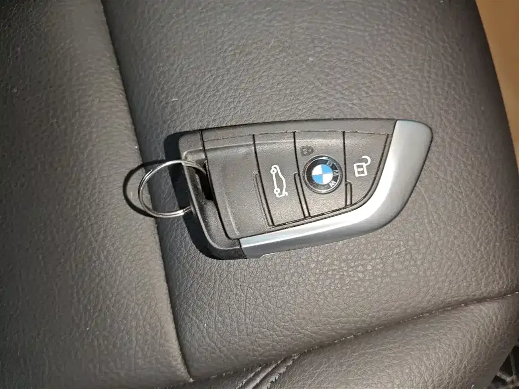BMW 1 Series 2023 из CN, фото 4