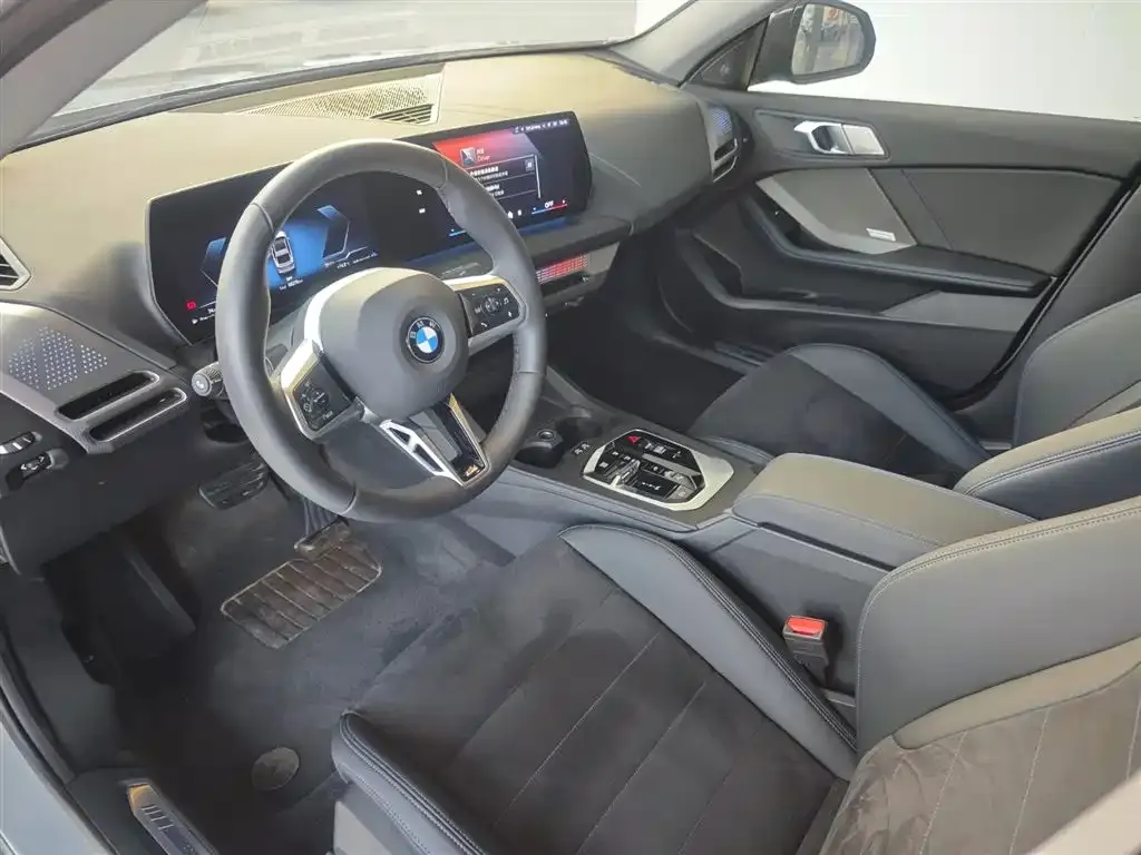 BMW 2 Series 2025 из CN, фото 5