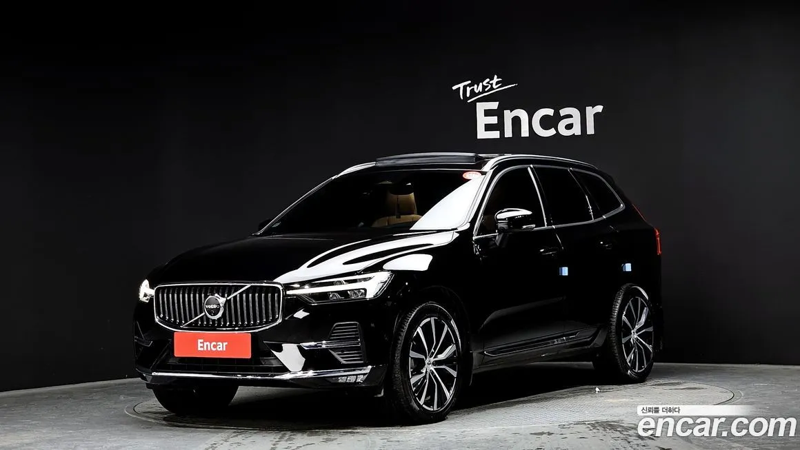 Volvo XC60 — фото 1