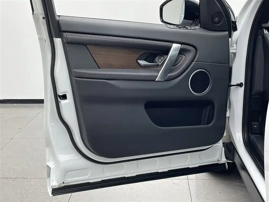 Land Rover Discovery Sport 2023 из CN, фото 8