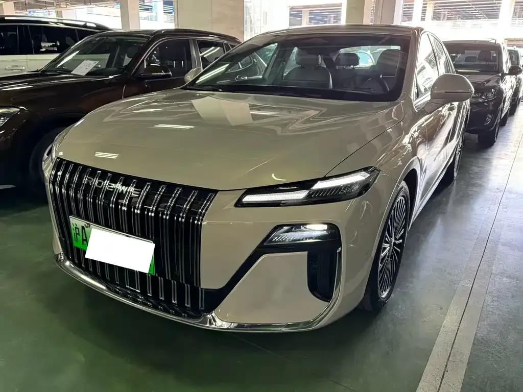 Roewe M7 DMH