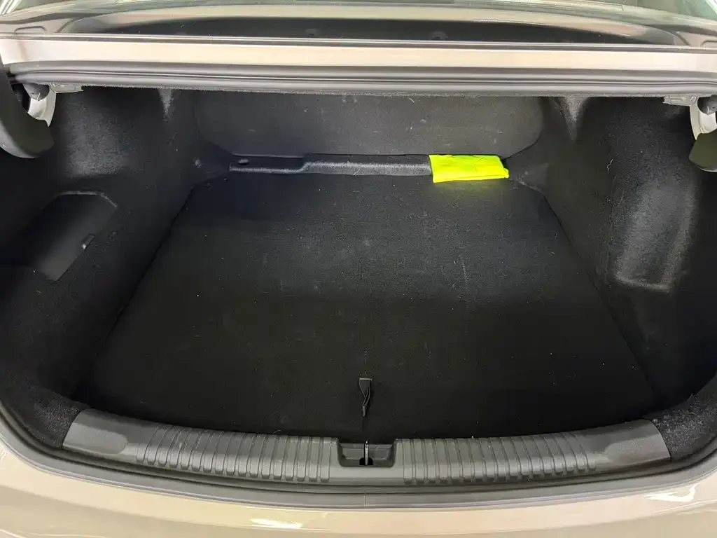 Roewe M7 DMH 2025 из CN, фото 10